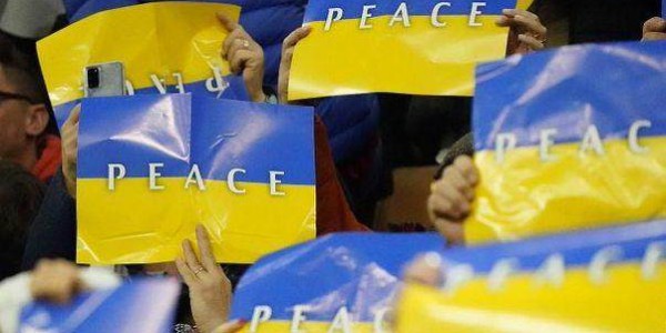 山猫直播-【意杯】罗马尼奥利伤退 国米平AC米兰陷4场球荒