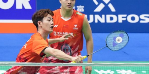 足球直播在线直播观看免费-梁伟铿/王昶新周期首站赛事次轮出局 意外？正常！