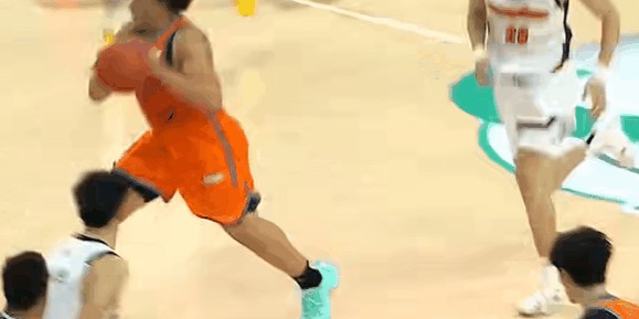 NBA直播-3天2胜广东！CBA杯第2支4强，奎因37分14篮板，萨林杰惹怒球迷！